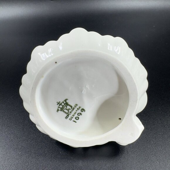 Copenhagen Denmark Dahl Jensen DJ Porcelain 1099 Girl on Shell Discontinued VTG - Picture 4 of 11